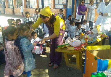 10559725_345657575595212_99686990037104451_n