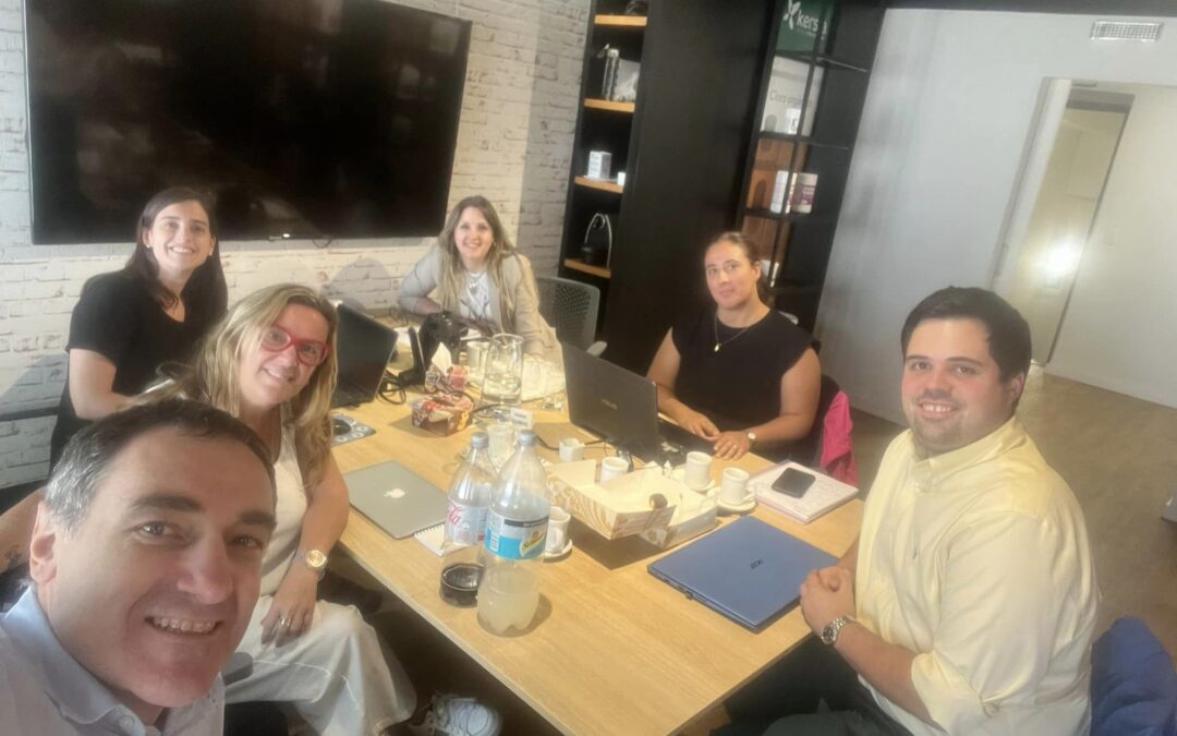 RECERTIFICACION de MEDIQ Y AKOLUZ